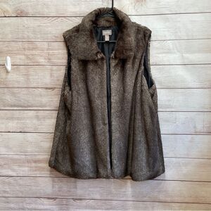 CHICOS FAUX FUR‎ VEST IN BROWN